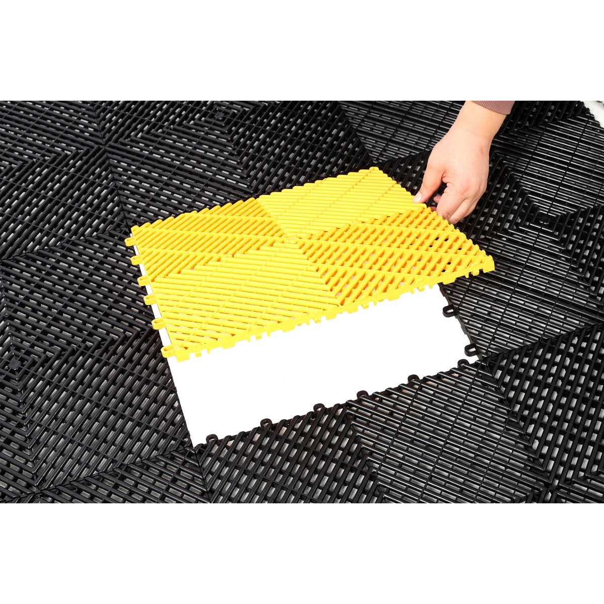 25pcs Plastic Garage Floor Mats with Interlocking Non-Slip Surface - Black or Yellow